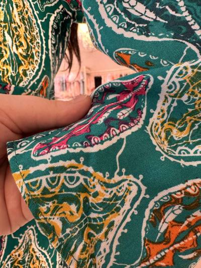 robe vert feuilles colorées