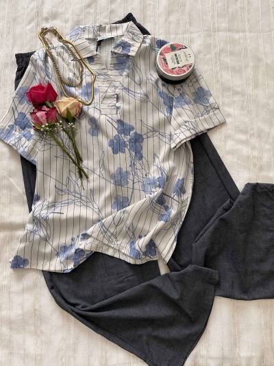 Homewear avec col haut bleu rayonnée