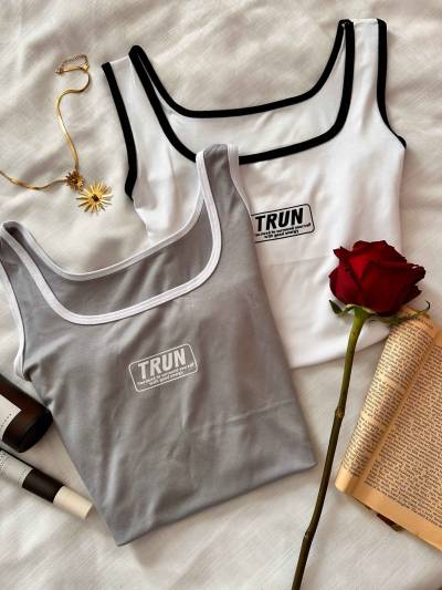 bustier turn