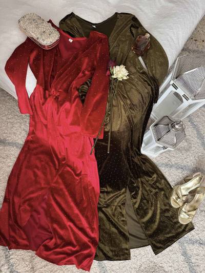 Robe velour brillante