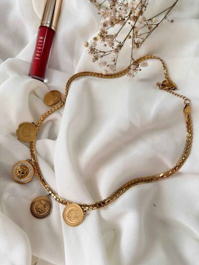 collier lion d'or