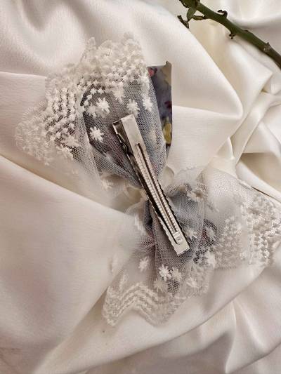 Pince dentelle/crepe