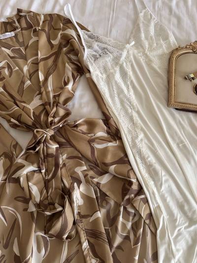 Déshabille Marahba kimono satin beige